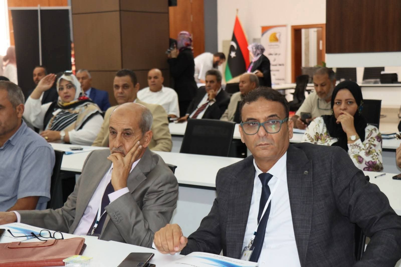 أساتذة من كلية الإعلام والاتصال يشاركون في المؤتمر العلمي الدولي حول الدور اللوجستي للإعلام في تعزيز ثقافة المصالحة الوطنية 